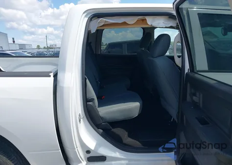 2015 Ram 1500 Express z USA, uszkodzony, nr VIN 1C6RR6KT6FS651211